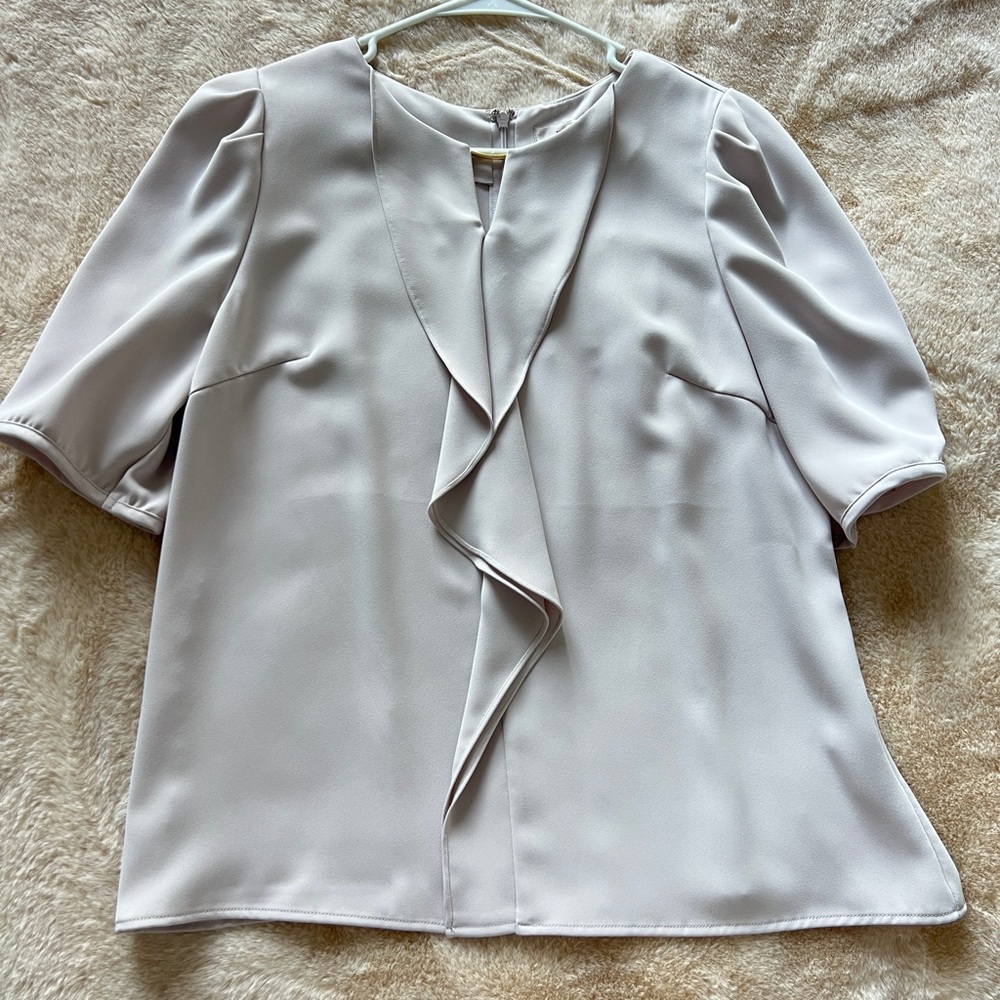 Jusglitty Elegant Women's Cream Pink Blouse sz 2